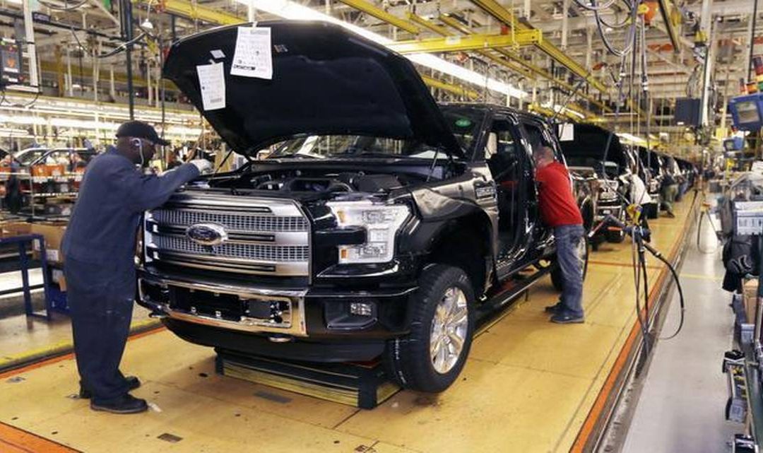 More workers say Ford factories are backsliding on coronavirus safety