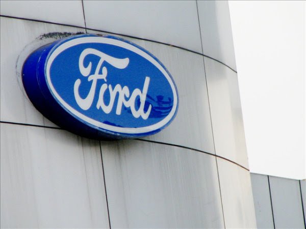 New Ford venture to build 2 electric vehicle battery plants cause for UAW concern