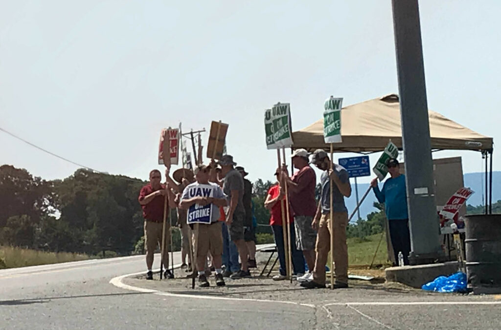 Volvo truck workers on strike –A report from the picket lines