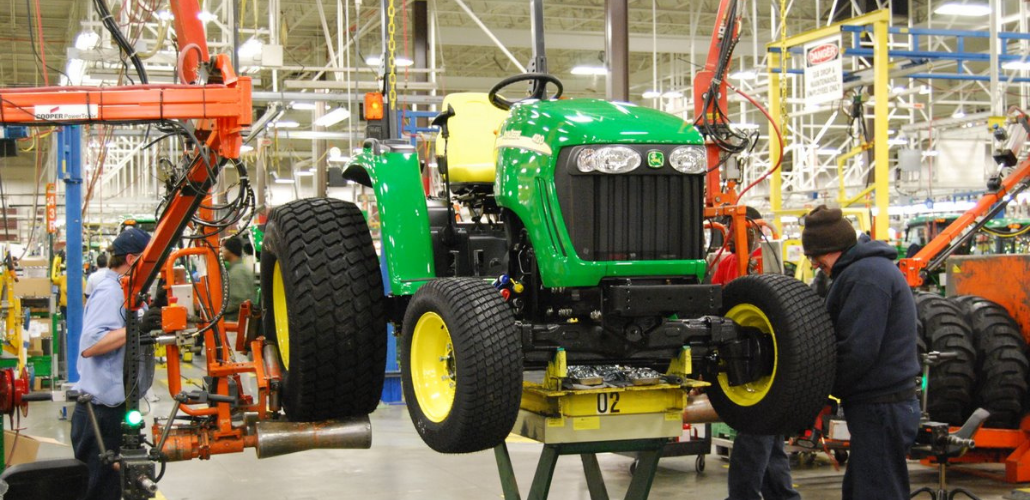 Ten Thousand UAW Members Gear Up for a Strike Vote at John Deere