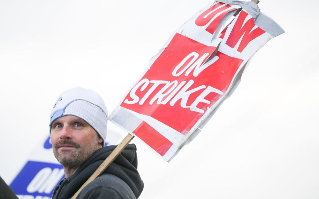 UAW strike against John Deere plays a role in national “strike wave”
