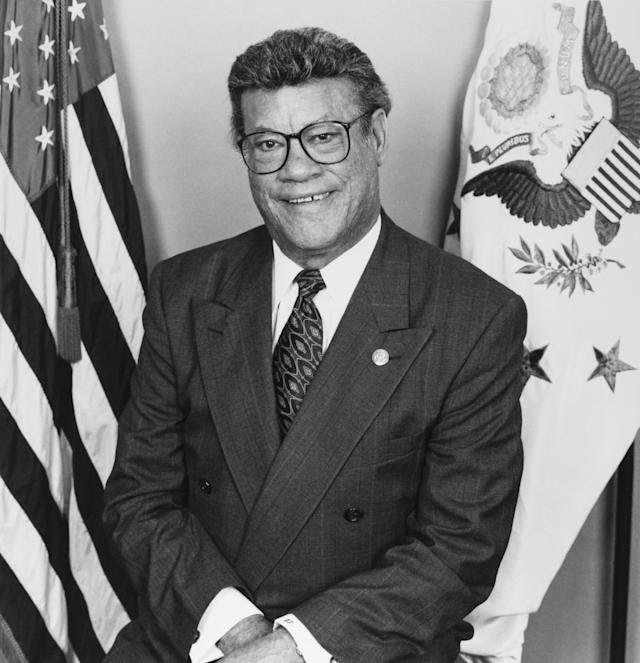 ‘Life of public service’: Longtime Latino congressman Esteban Torres dies at 91